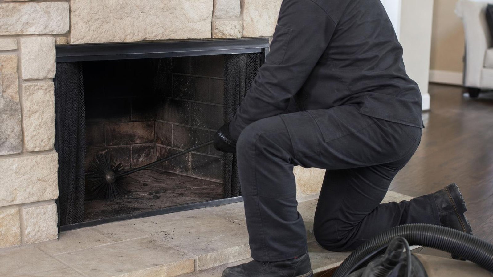 Local chimney sweep & inspection for Houston homes